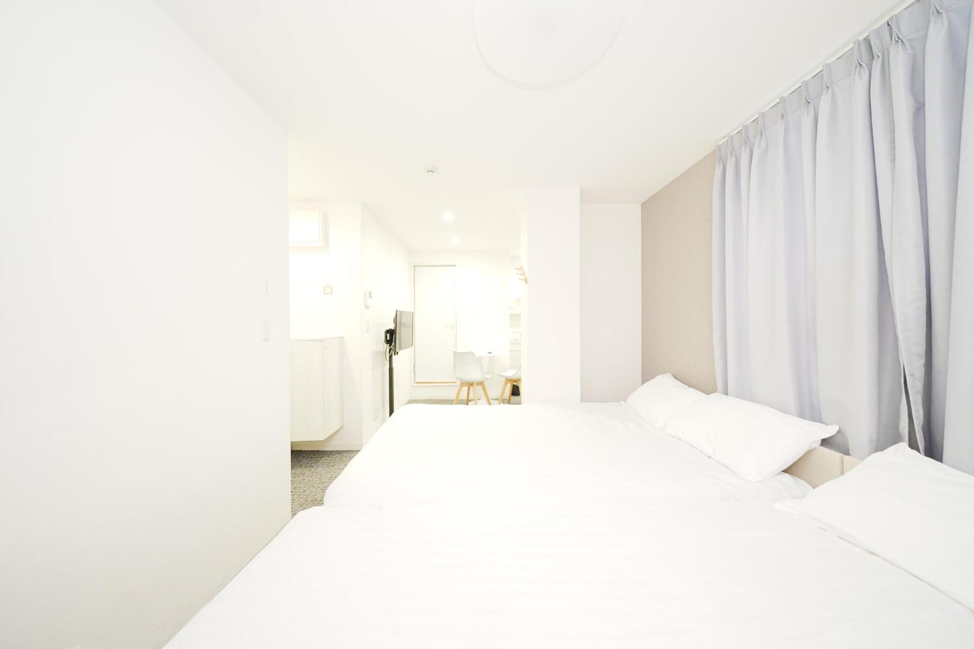 Glou Koiwa Tokyo - Economic Apt In A Japanese Local Shopping Street, With Direct Access To Shinjuku & Akihabara — Photos 2